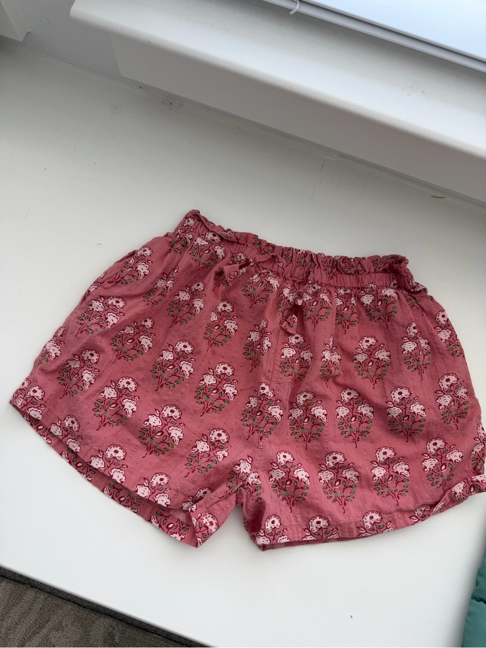 Pink Chicken Girls Shorts Floral Size 10 Youth